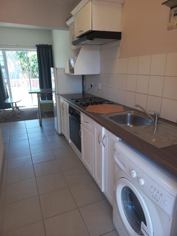 To Let 2 Bedroom Property for Rent in Grahamstown Central Eastern Cape